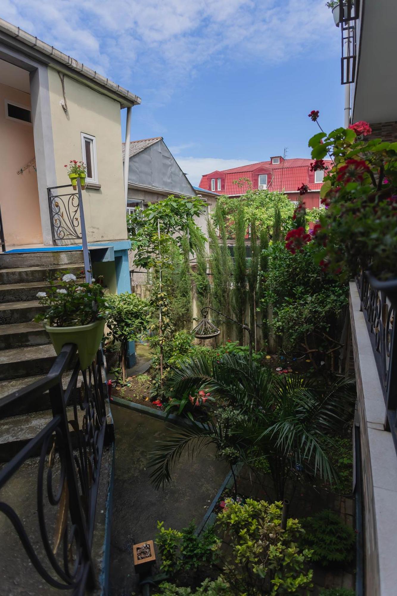 Guest House Ocean Force Batumi Exterior foto
