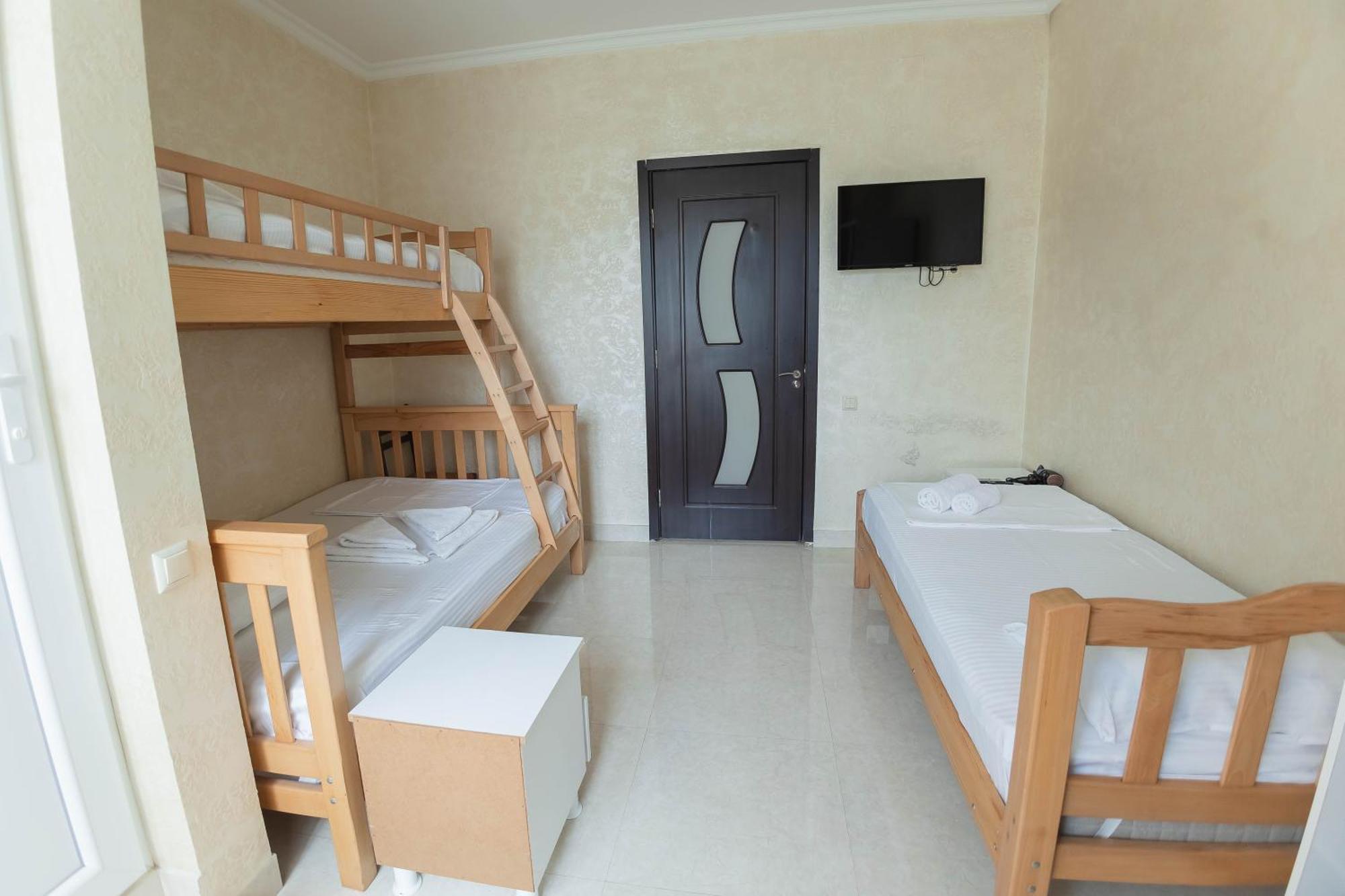 Guest House Ocean Force Batumi Exterior foto