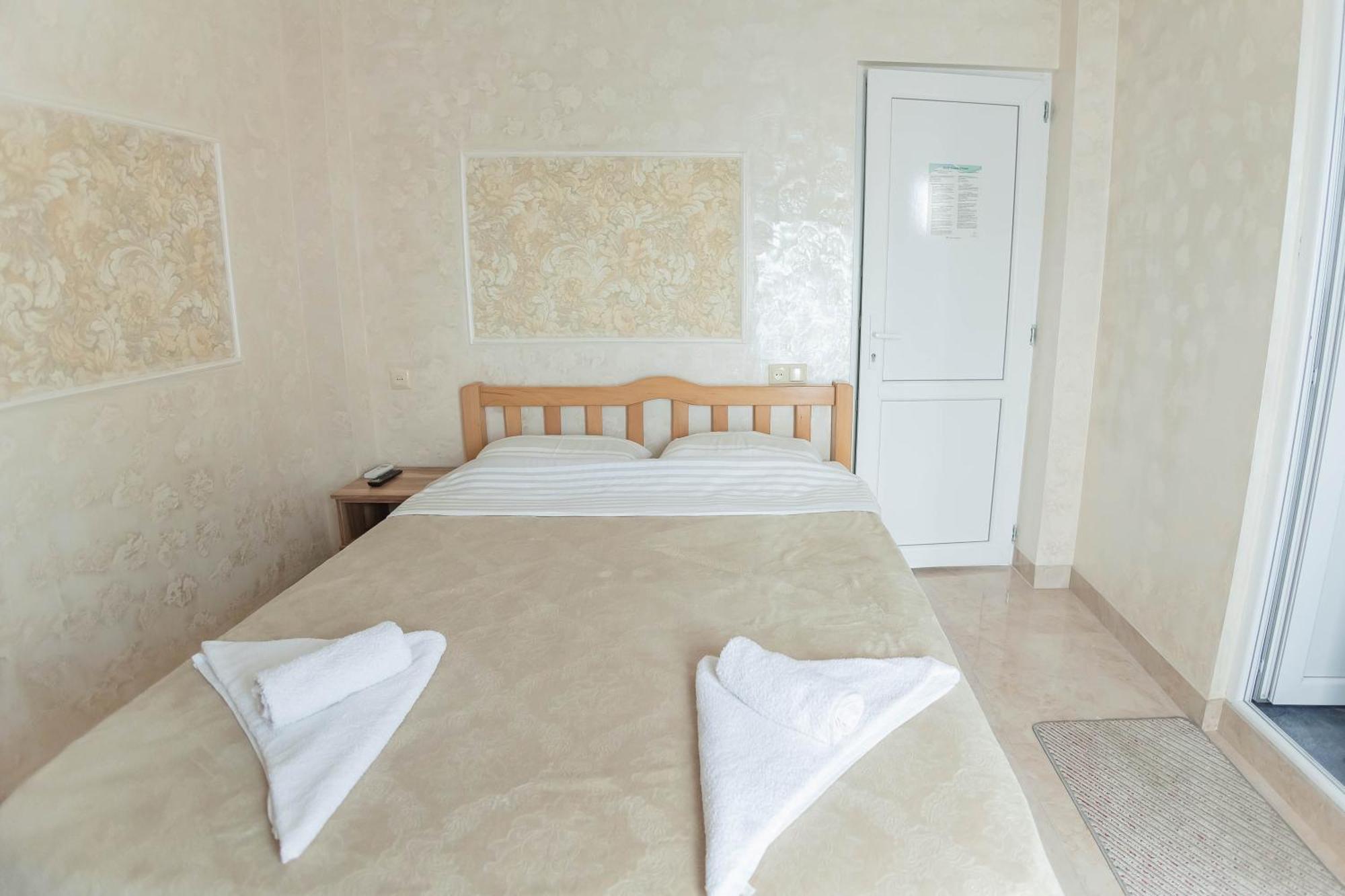 Guest House Ocean Force Batumi Exterior foto